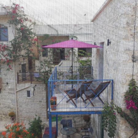 Apartmán Kritikies Elyros Pitsidia Exteriér fotografie